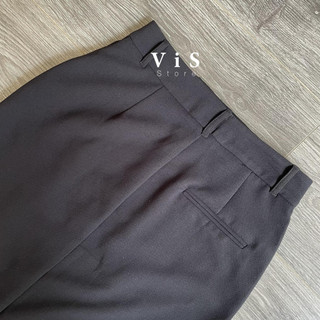 Chân váy đen dài suông xẻ tà