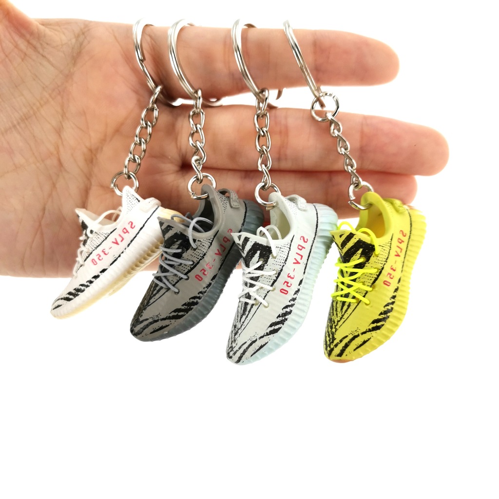 Móc khóa sneaker 3D Giày Thể Thao YEEZY 350 V2 500 700 tỉ lệ 1:6  (chiếc lẻ)