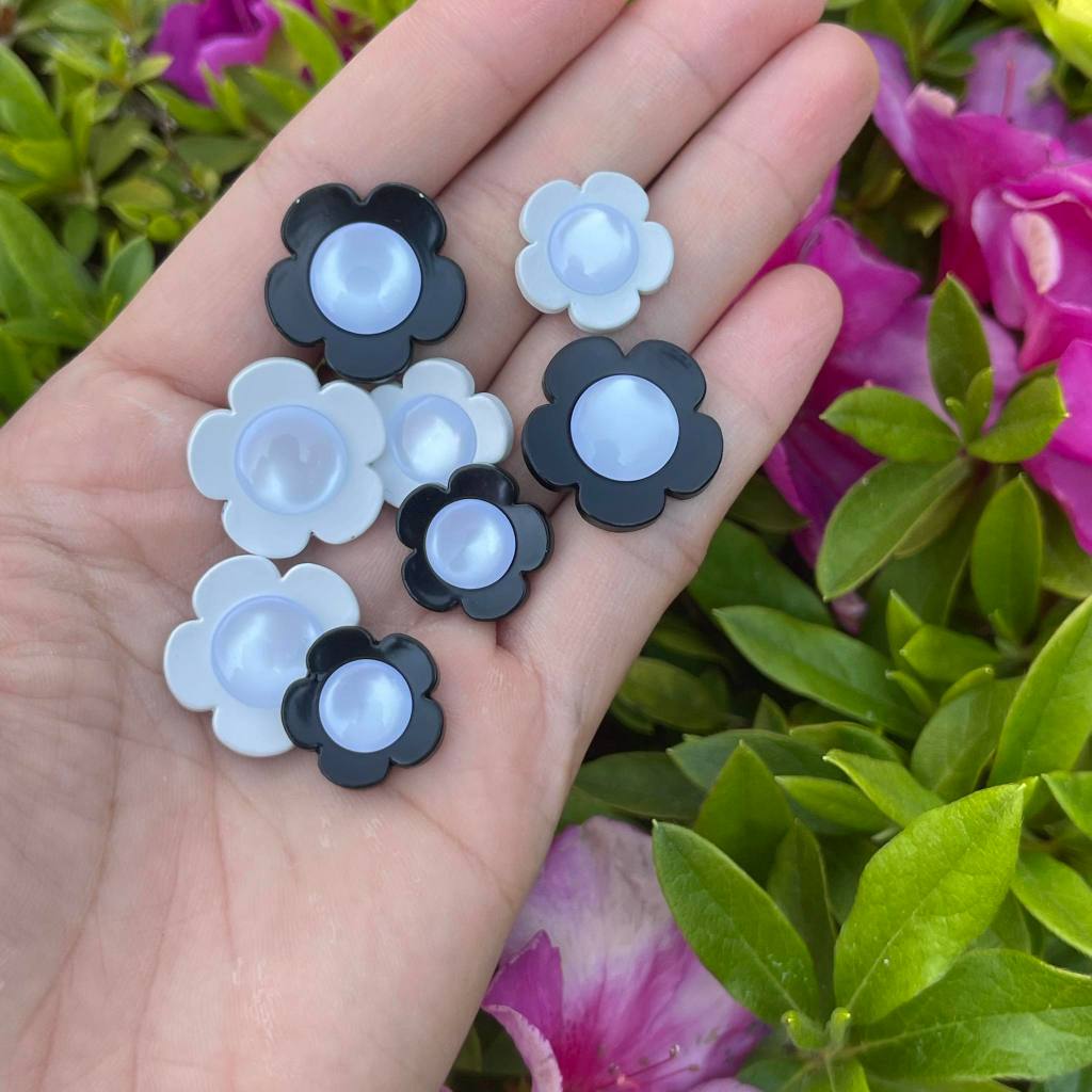 Nút Kiểu Hoa 5 Cánh Nhụy Ngọc ( 3 cái)