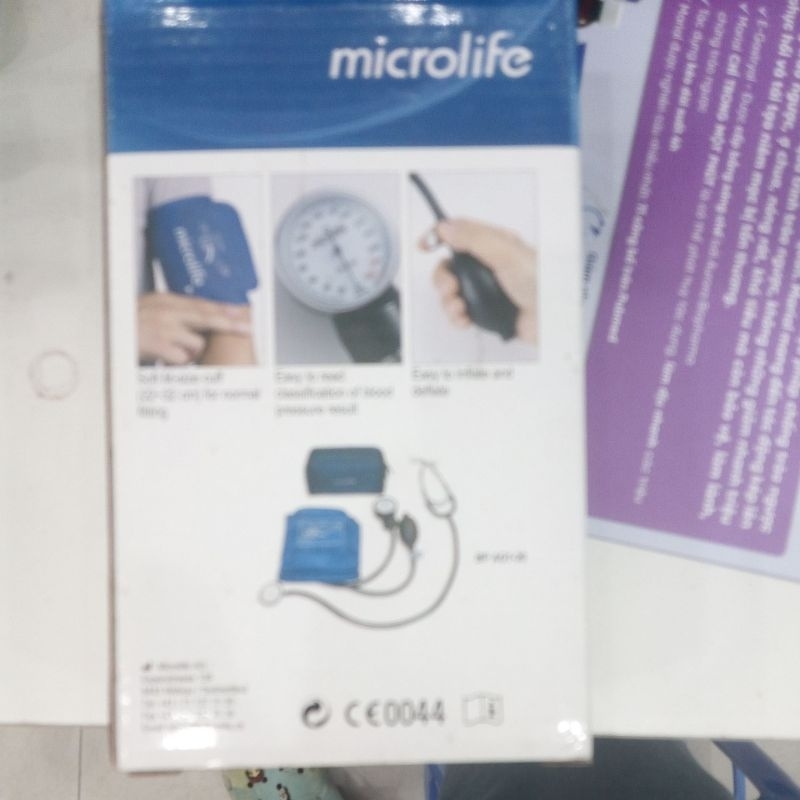 máy đo huyết áp cơ microlife