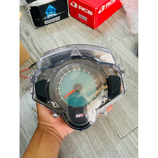 Đồng hồ uma điện tử exciter 135 có kim công tơ mét