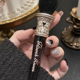 [Sẵn] Cọ má hồng Little Angle Ver. Flower Knows sang trọng tinh tế dễ sử dụng 🫶🏻🖤🤍