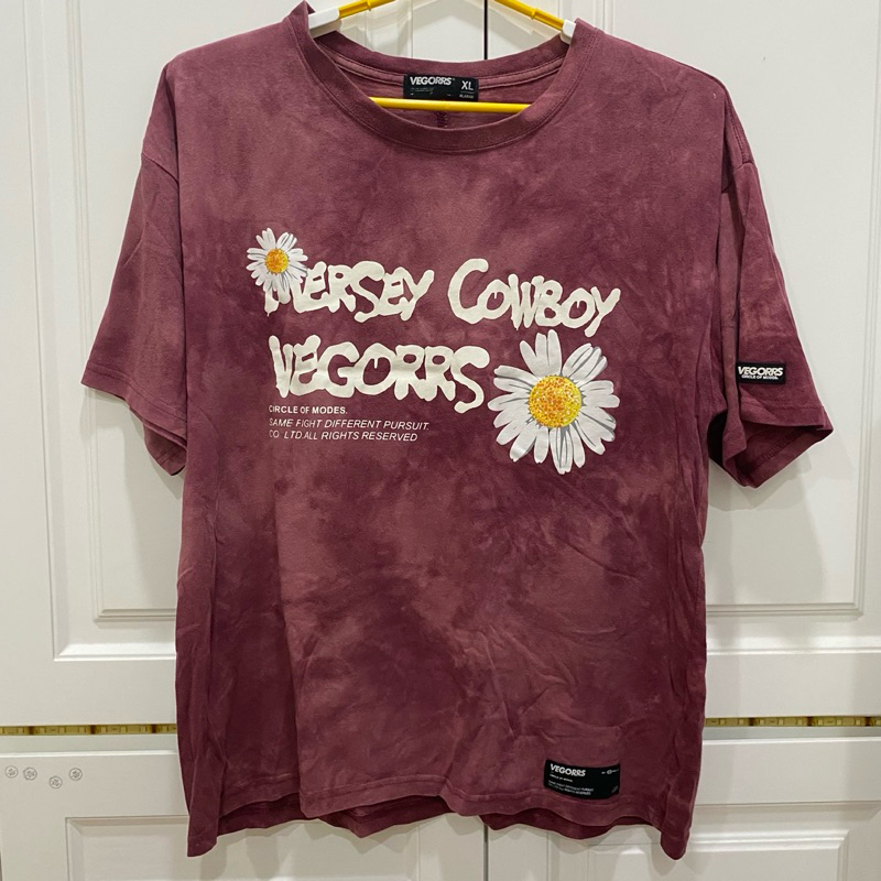 ÁO T-SHIRT TÍM LOANG 2HAND COND 7/10 (lỗi ở vạt sau áo xem ảnh cuối)