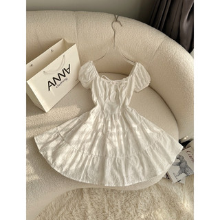 Đầm trắng hoa thêu nhí buộc nơ Anna - Surin
