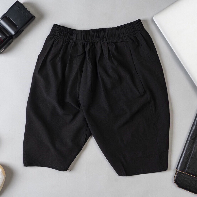 Quần đùi nam màu đen, quần sooc gió dù