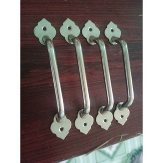 Tay nắm cửa inox.