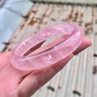 Vòng bản hẹ và đũa Tanh Hồng VIP, màu Hồng đậm trong, ít thớ đá, size từ 50 đến 58mm