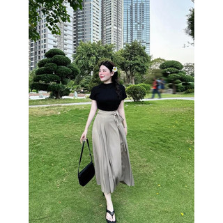 Set bộ áo đen thun zip cộc tay phối chân váy xếp li dày dặn