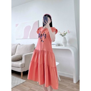 Đầm maxi nhún tầng thêu cá