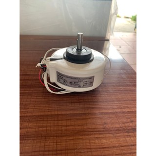 Motor quạt màn lạnh điều hòa daikin ac220v-18w-6 dây-trục 2.5cm