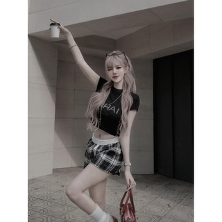 Set Crop Chữ Đá Quần Kẻ MPB