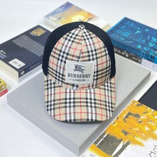 Mũ Lưỡi Trai Nón Kết Burberry Thêu Logo Vuông Phối Lưới Thoáng Mát Vải Kaki Cotton Màu Be Lướii Đen Form Đứng