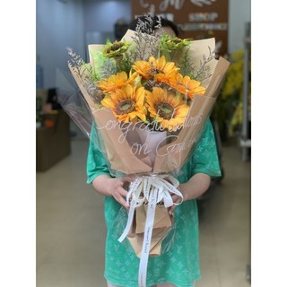 Bó hoa lụa hướng dương đẹp, Hoa Lụa cao cấp chúc mừng tốt nghiệp