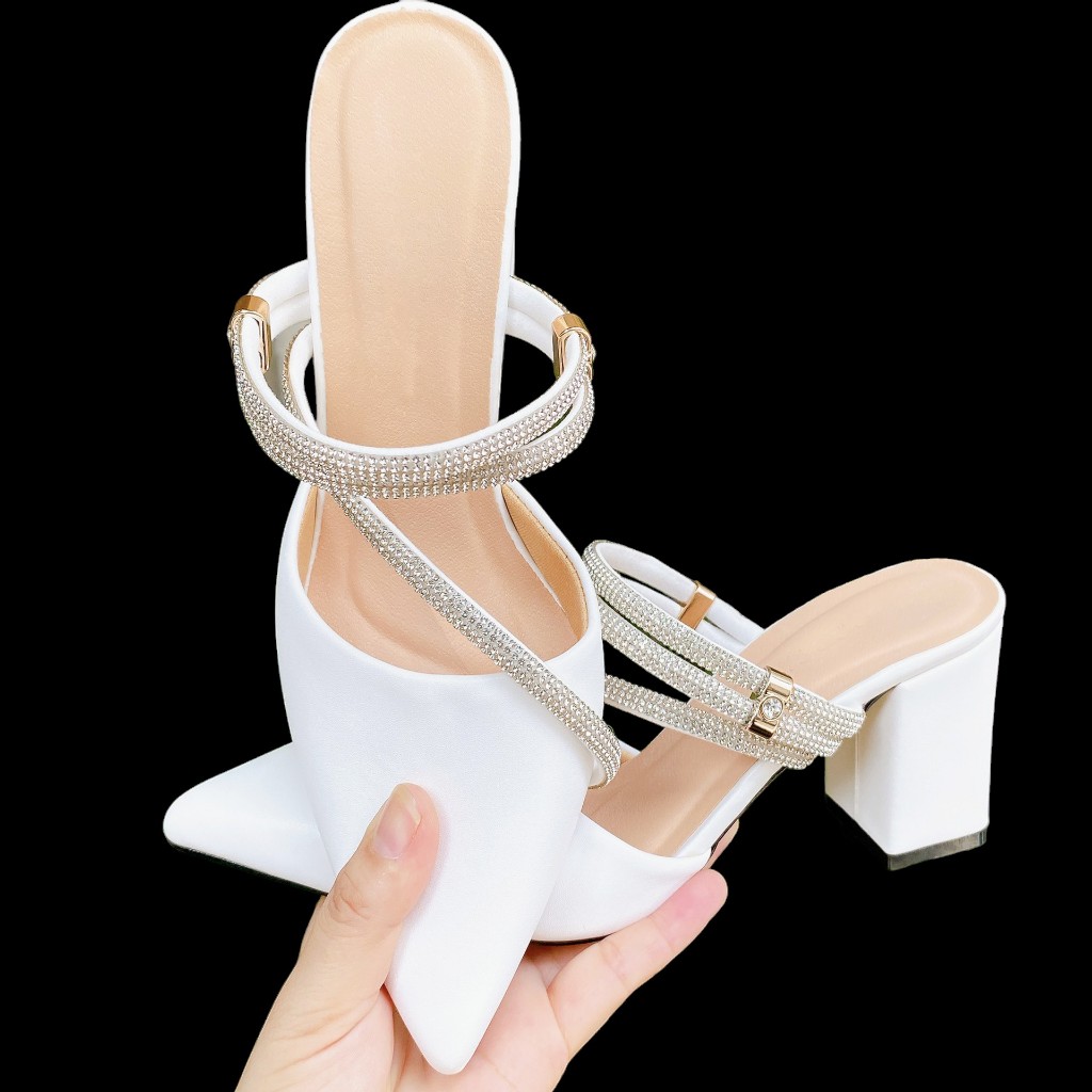 Giày sục dây đá chéo gót vuông 7 phân