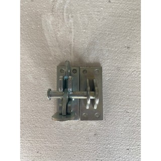 Chốt cửa tự động tự đóng, khoá cửa tự cài thông minh, tiện lợi dễ dàng sử dụng, chất liệu bằng sắt mạ cao cấp