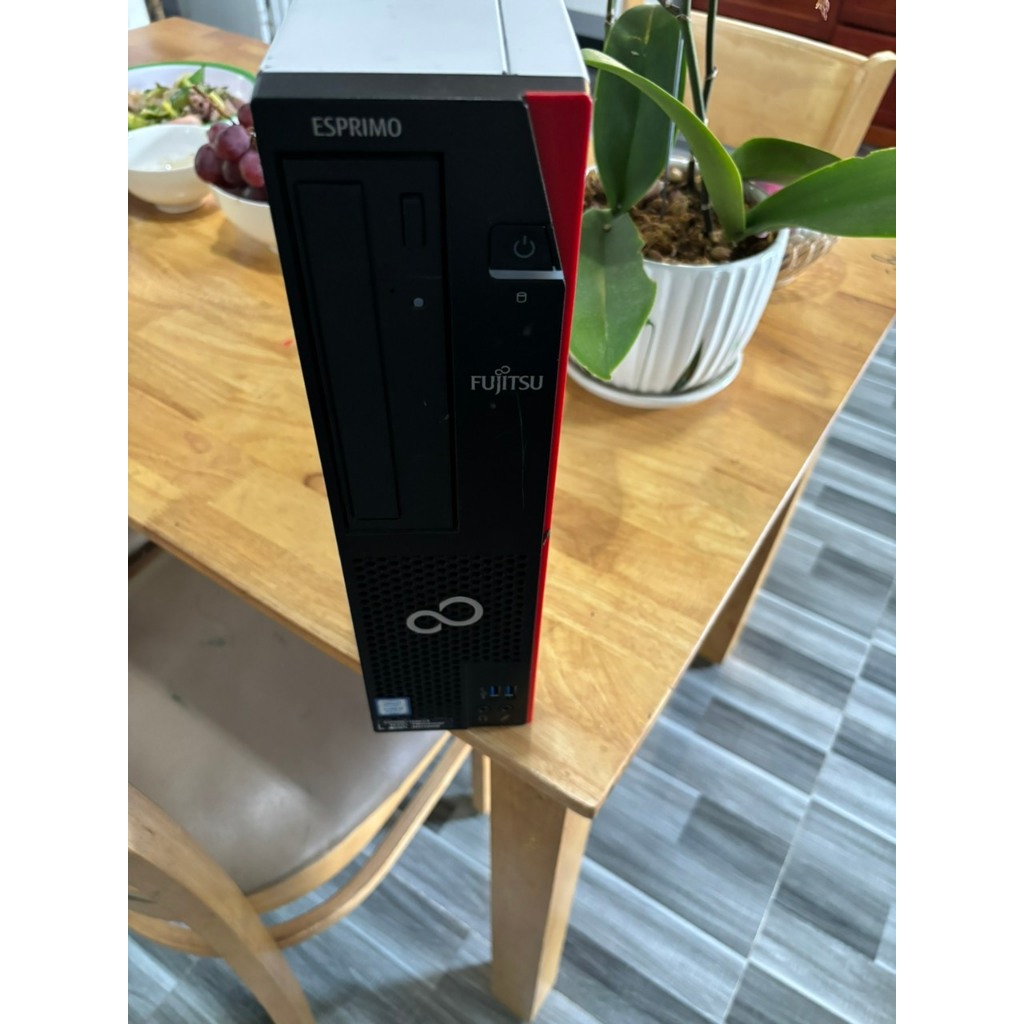 Barebone Fujitsu D588/P SFF, Chạy cpu thế hệ 8 9, chưa có linh kiện,