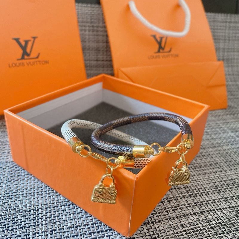 Vòng đeo tay LV( mặt túi)
