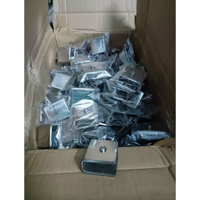 Bas U inox 304 kẹp kính