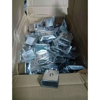 Bas u inox 304 kẹp kính