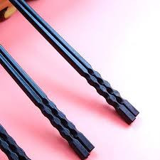 Vỉ 10 Đôi đũa đen xoắn