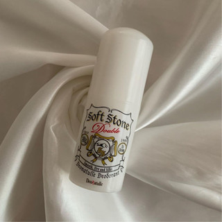 Lăn nách đá khoáng Soft Stone Nhật Bản