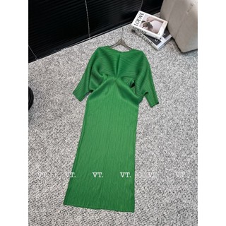 Váy dập li rúm ngực sang chảnh