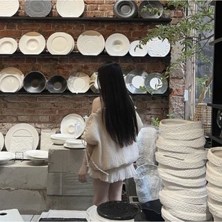 Set áo nude dập ly trễ vai bèo☕