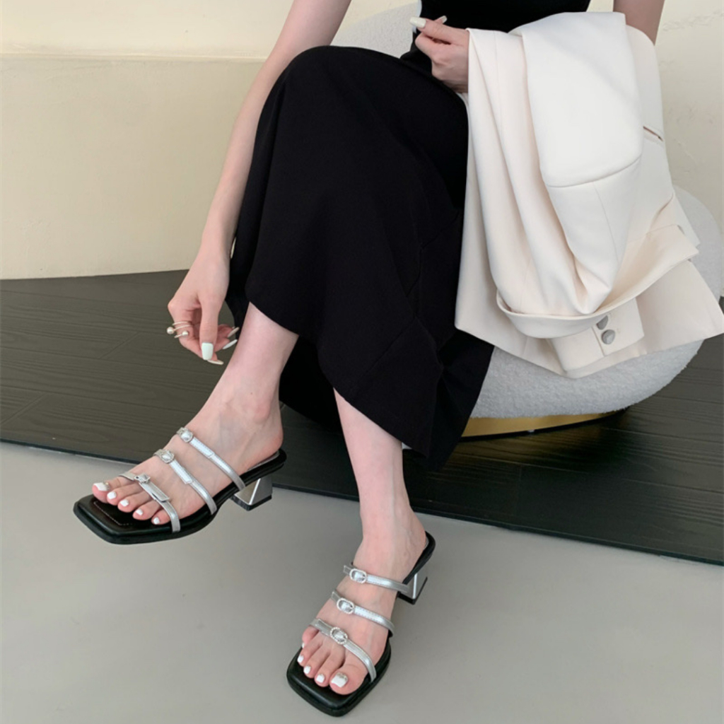 [SẴN HÀNG] 𝐌𝐮𝐟𝐟𝐢𝐧𝐬.𝐜𝐨🐧 Dép cao gót kiểu dáng sandal 3 quai ngang TN