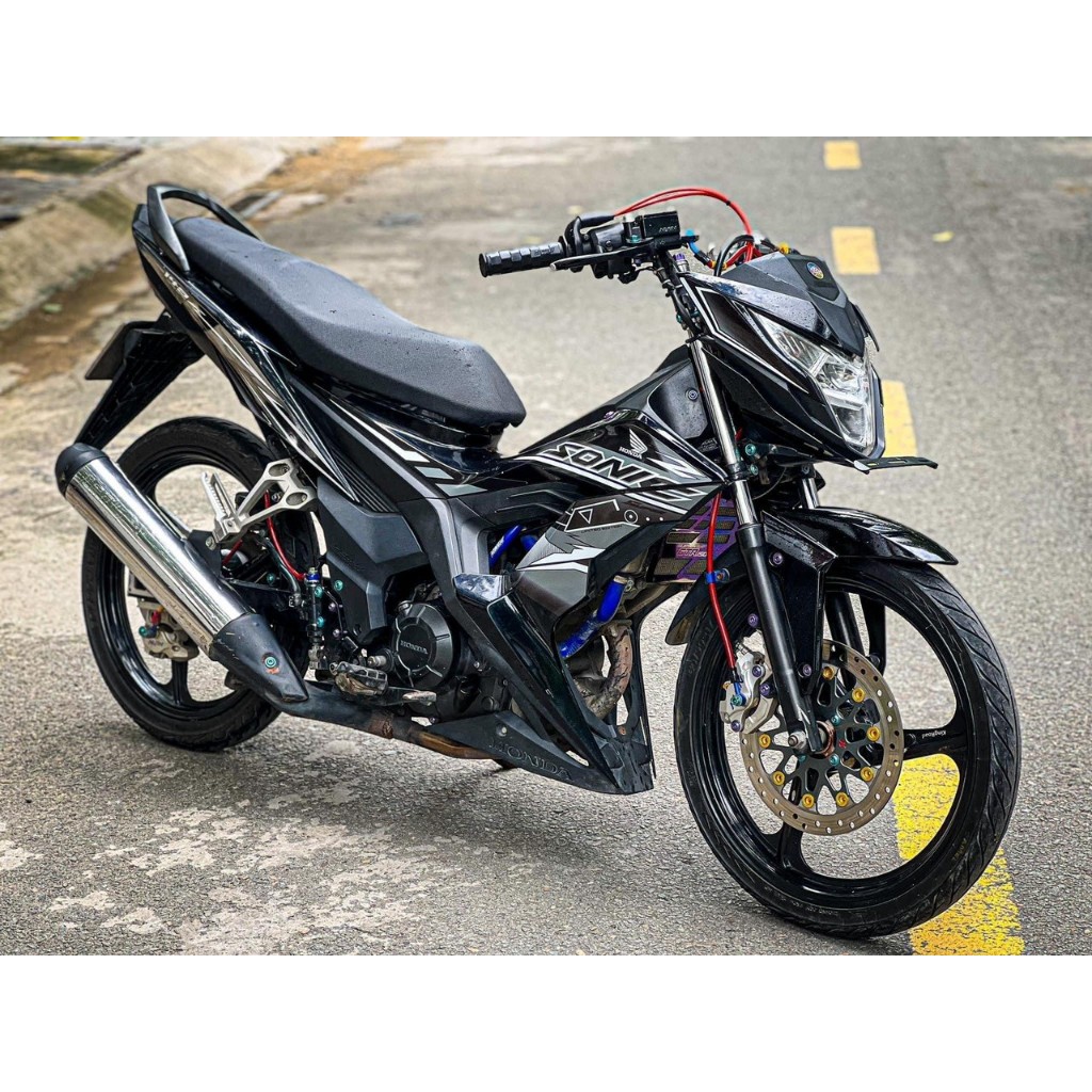TEM CHẾ SONIC TRẮNG BẠC ĐEN CHẾ DÁN CHO XE ĐEN !