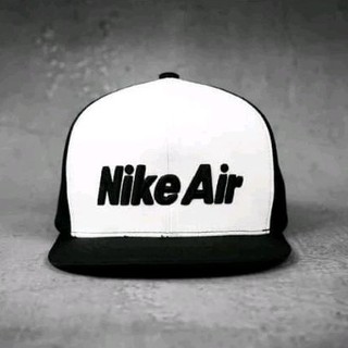 Nón lưỡi ngang NIKE LOGO THÊU NỔI CHẤTvải cotton nhập Hàn Quốc MÀU XÁM ĐEN Nón free size