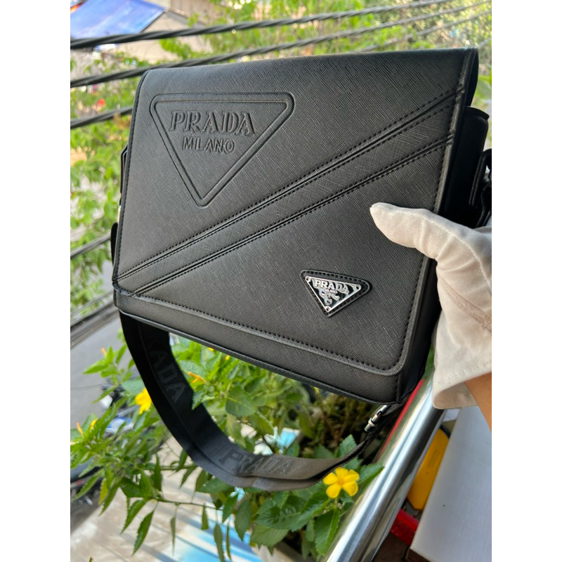 Túi đeo chéo Prada size 26