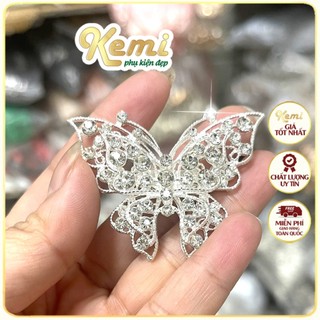 Tag nơ cài áo hình bướm đính đá size 4cm có sẵn ghim cài