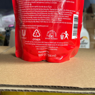 Sữa tắm Lifebuoy Chăm Sóc Da 800g (màu đỏ)