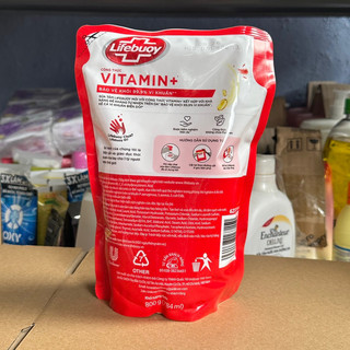 Sữa tắm Lifebuoy Chăm Sóc Da 800g (màu đỏ)