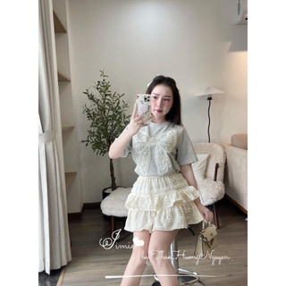 Set đồ nữ áo phông cổ tròn đính nơ ngọc mix chân váy ren bèo xếp tầng cạp chun dáng ngắn QCCC LuciK Shop SB0088