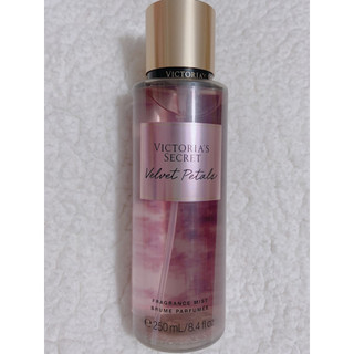 {Chuẩn Auth} {Bill Mỹ} Velvet Petals VS Nước hoa Xịt thơm toàn thân Victoria's Secret Fragrance Mist 250ml