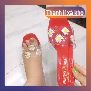 Dép cao gót trong 7p quay trong phối họa tiết cách điệu