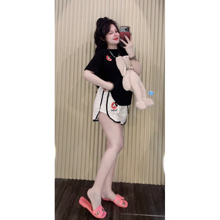 Bộ đùi mickey ảnh thật