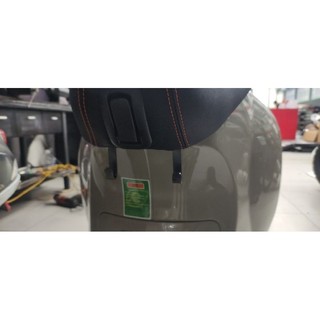 Móc treo đồ cho xe vespa