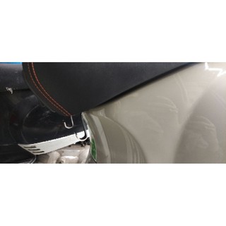 Móc treo đồ cho xe vespa