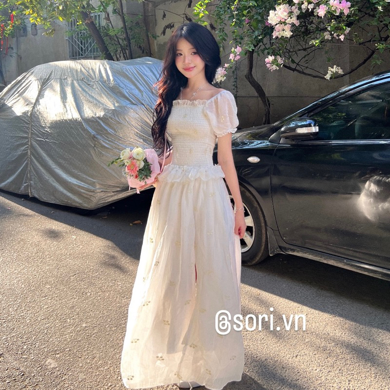 [SORI.VN] ĐẦM VÁY MAXI DÀI TRỄ VAI CỔ VUÔNG TAY PHỒNG XẺ TÀ ĐI BIỂN VẢI TƠ THÊU | BigBuy360 - bigbuy360.vn