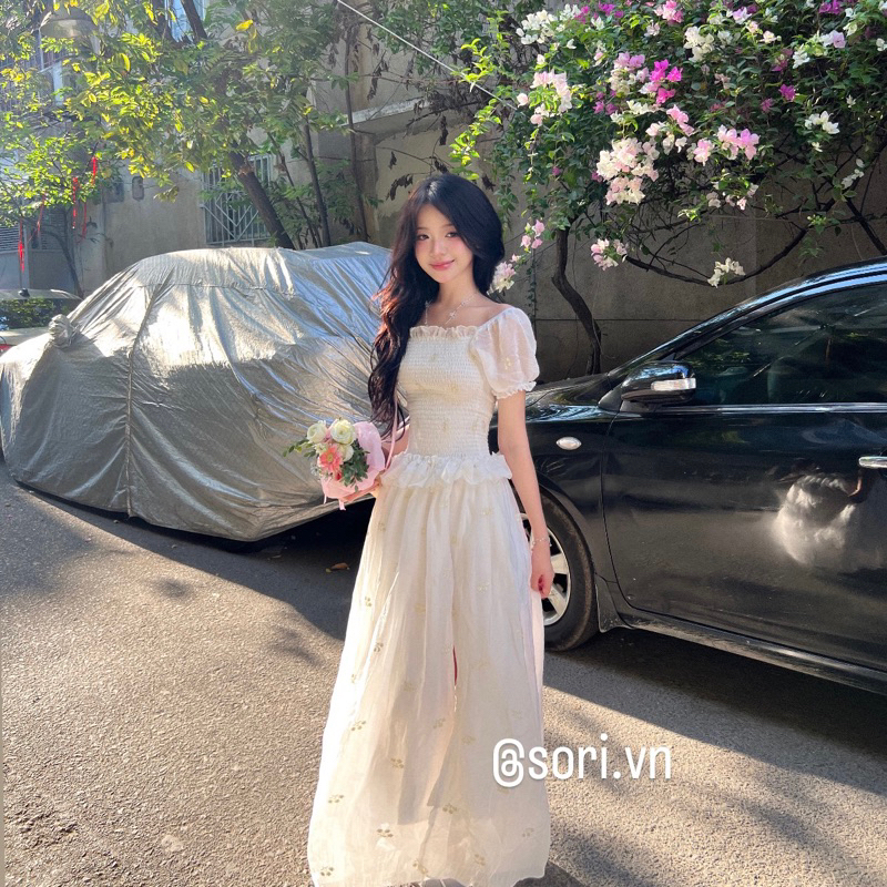[SORI.VN] ĐẦM VÁY MAXI DÀI TRỄ VAI CỔ VUÔNG TAY PHỒNG XẺ TÀ ĐI BIỂN VẢI TƠ THÊU | BigBuy360 - bigbuy360.vn