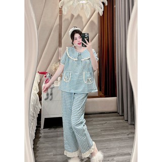 Bộ mặc nhà nữ tay ngắn quần dài cổ bèo to kẻ vuông tiểu thư chất thô đũi phối bèo freesize 40-60kg - Chun's sleepwear