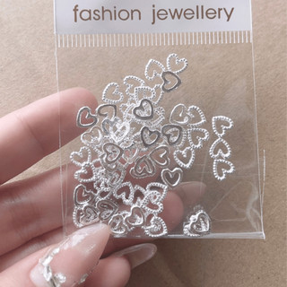 Charm nail, phụ kiện trang trí móng tay, charm trái tim vàng bạc