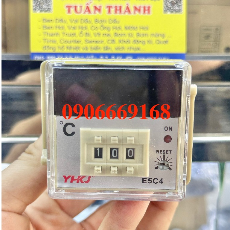 [LOẠI TỐT] Đồng Hồ Điều Khiển Nhiệt Độ E5C4-R20K Hiệu YHKJ (TẶNG ĐẾ)