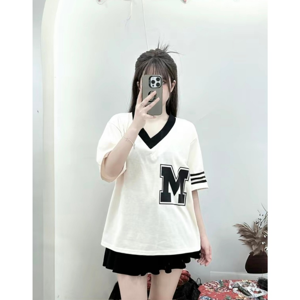 Set Bộ Cộc Tay In Chữ M Cổ Tim, Mix Chân Váy Xếp Ly Có Quần Bảo Hộ Chất Vải Cát Hàn Hottrend 2024 (SET BỘ CHỮ M)