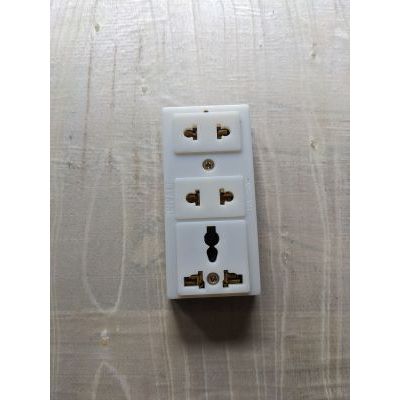 Ổ Cắm Điện 3 Lỗ Trắng/ Đen – Nival