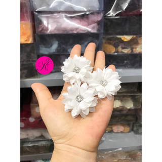 Hoa trà nhuỵ đá pha lê cài áo váy bản 5cm