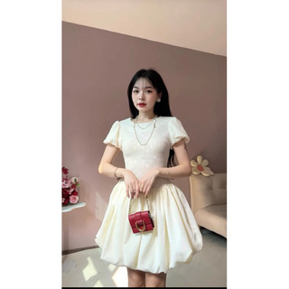 Váy hoa nổi tay bồng cổ tròn, dáng xoè tiểu thư kèm quần váy rời