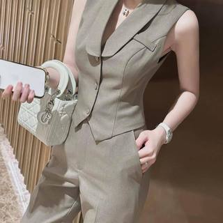 Set vest áo gile quần ông loe phong cách thời trang sang chảnh